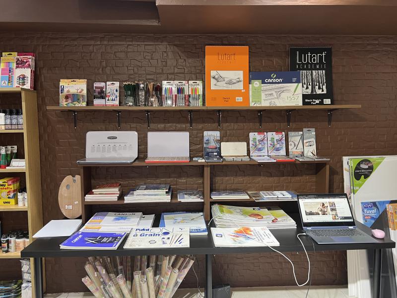 Книжно-художественный магазин в Анталии