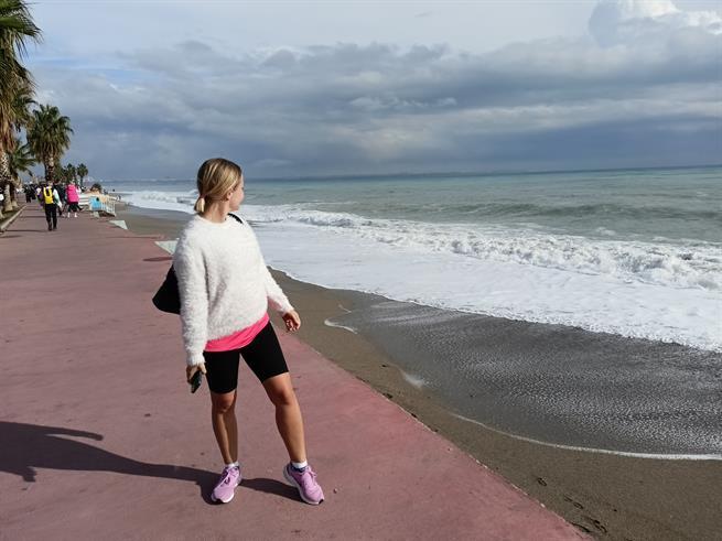 Можно ли купаться в море зимой