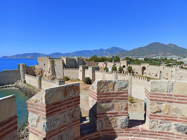 Крепость Мамуре (Mamure Kalesi) в Турции