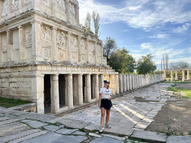 Афродисиас