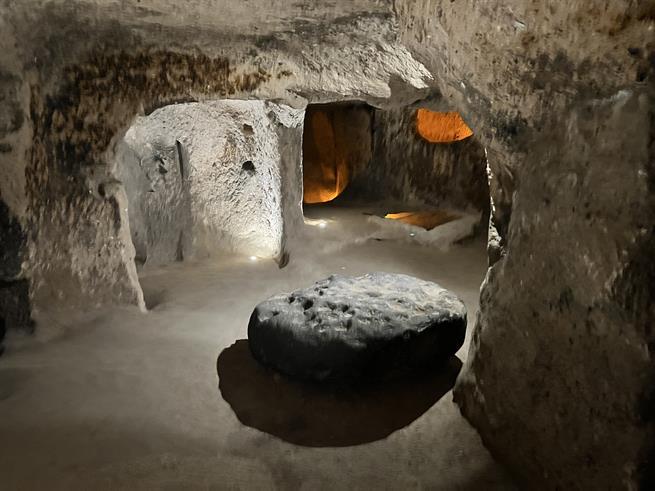 подземный город Каймаклы в Каппадокии