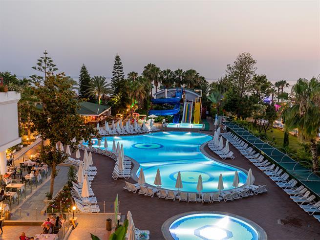 Holiday Park Resort 5*