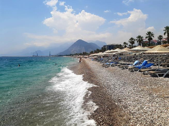 Можно ли купаться в Турции весной