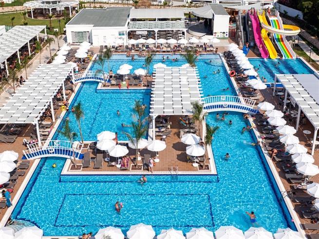 Karmir Resort & Spa 5*