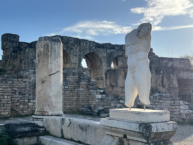 Афродисиас