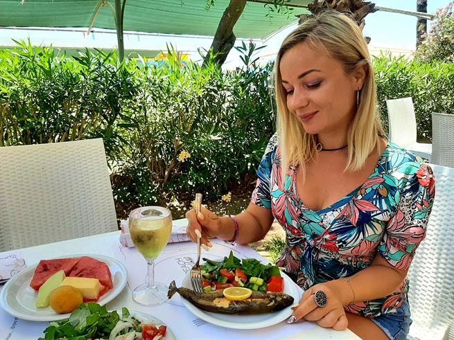 За счёт чего Кемер часто дешевле