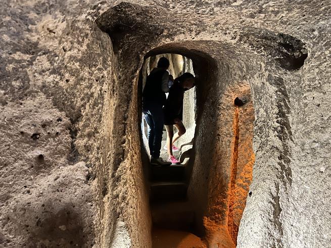подземный город Каймаклы в Каппадокии