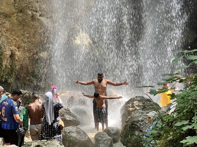 Водопад Gizlikent Şelalesi