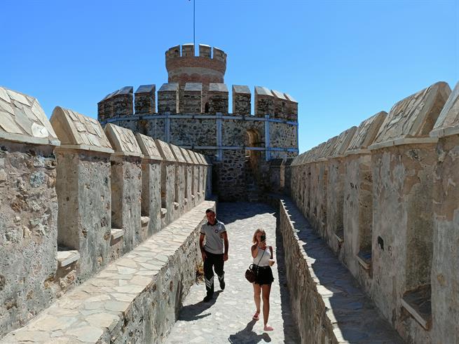 Крепость Мамуре (Mamure Kalesi) в Турции
