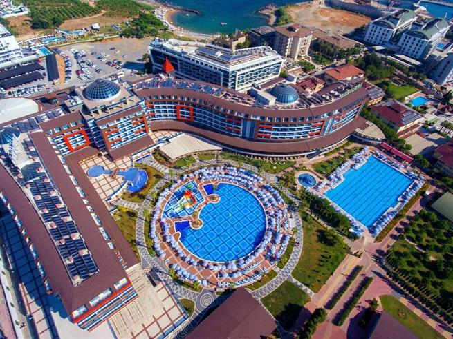 Lonicera Resort & Spa 5*