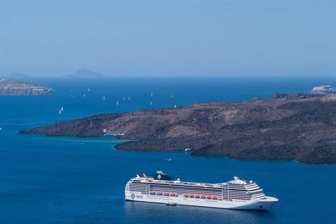 Россияне, отдыхающие в Турции, снова могут путешествовать в Грецию на паромах