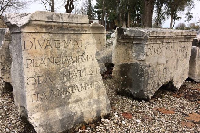 В Турции возродят древний город Узункабурч: чего ожидать от посещения развалин с экскурсией?