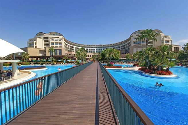Обзор отеля Kaya Palazzo Golf Resort 5* в Белеке Обзор отеля Kaya Palazzo Golf Resort 5* в Белеке