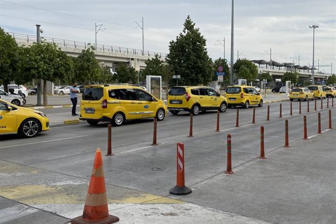 С 5 апреля в Анталье снова вырастут цены на такси