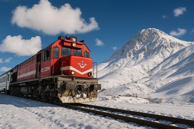 Туристический Восточный экспресс 2025–2026 в Турции: расписание, цены, маршрут и советы для путешественников