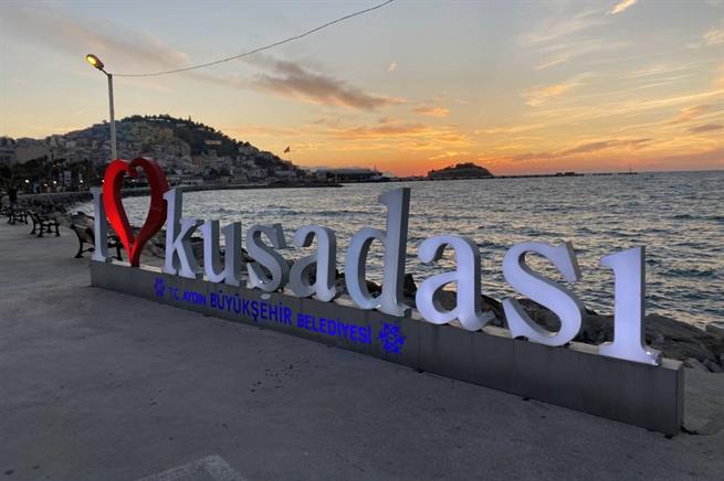 Кушадасы – универсальный курорт на Эгейском море в Турции