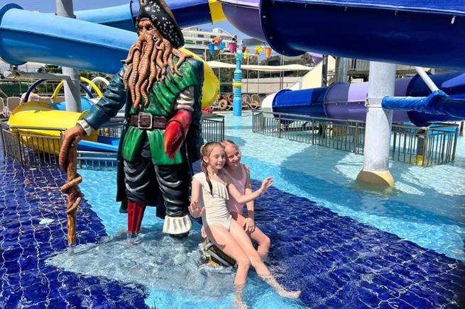 Как выбрать отель в Алании с ребенком: 7 параметров, которые важнее звезд