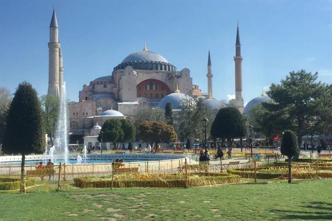 Изменения в посещении Собора Айя-София в Турции. Иностранные туристы должны платить!
