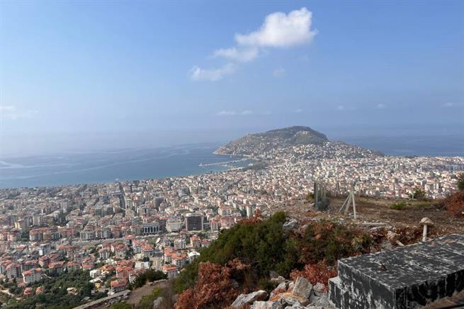 Сиде или Аланья: где лучше отдыхать — честное сравнение по всем сценариям