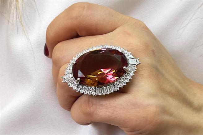 Красный диаспор (Red Zultanite): исчезающая легенда Анатолии. Редчайший камень из сердца Турции