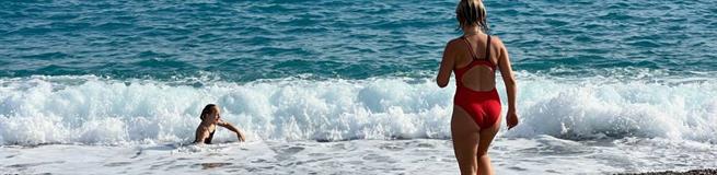 Пляжи Коньяалты: где песок, где камни, какие участки спокойнее