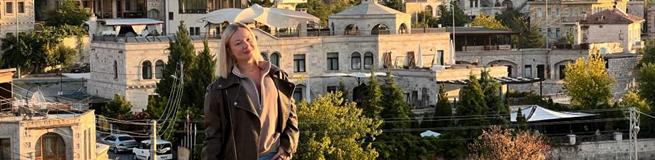 Holiday Cave Hotel в Гёреме — уютная пещера с подогреваемым бассейном и видом на воздушные шары Holiday Cave Hotel в Гёреме — уютная пещера с подогреваемым бассейном и видом на воздушные шары