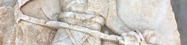 В Турции обнаружили троянского гладиатора: уникальный рельеф датируется 1 веком